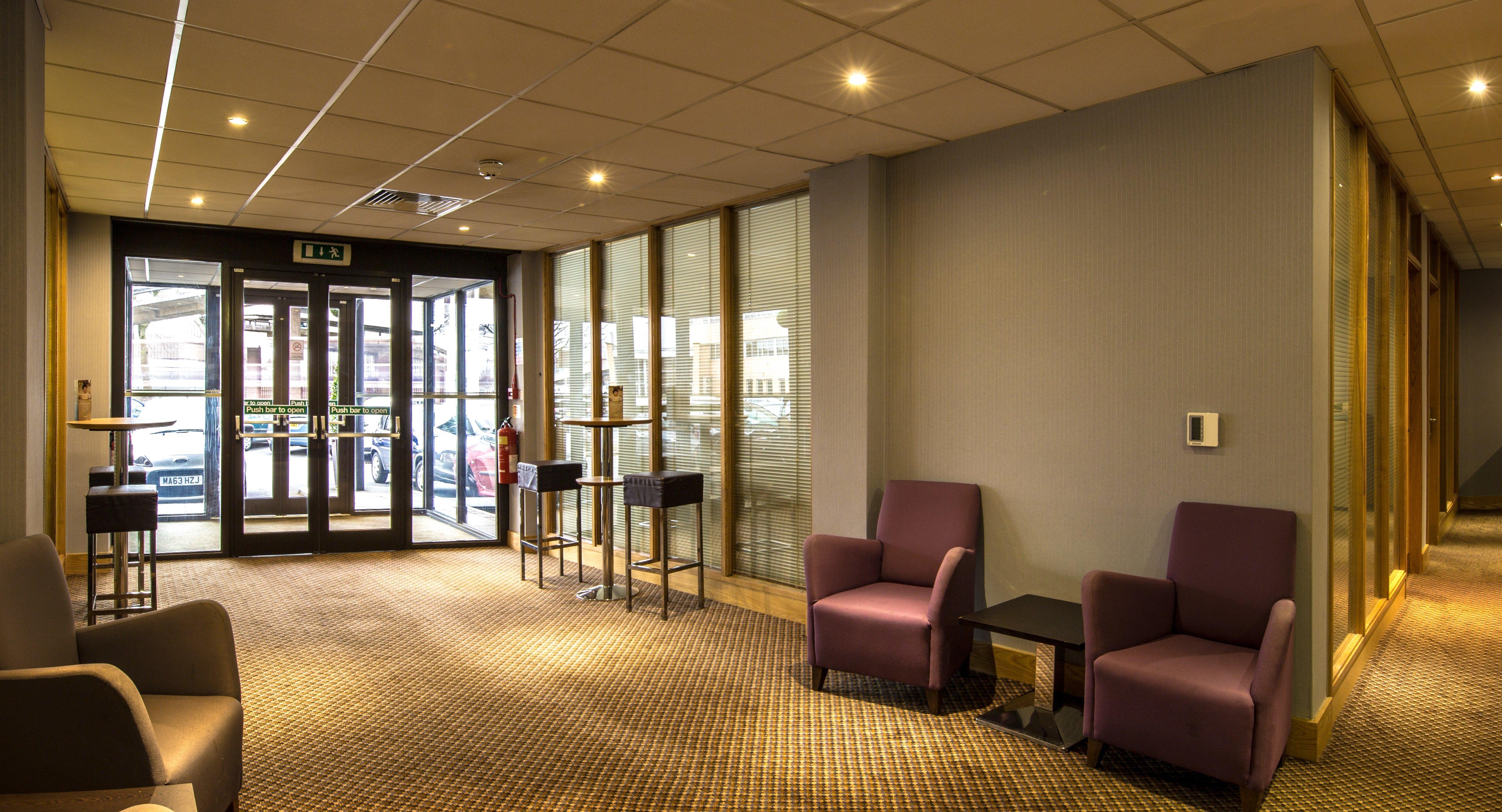 Holiday Inn Preston By Ihg Экстерьер фото